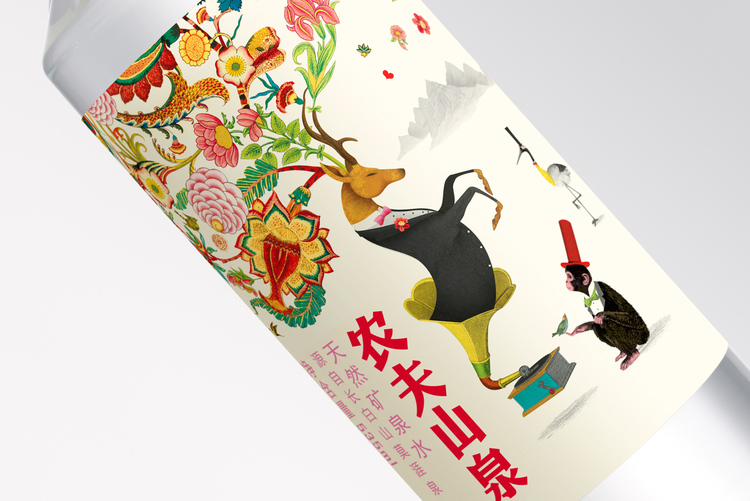 11.農(nóng)夫山泉礦泉水長(zhǎng)白山四季插圖系列包裝設(shè)計(jì)
