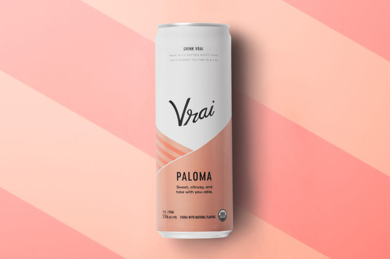 Vrai 品牌灌裝伏特加雞尾酒包裝設計清爽“V”字母版式