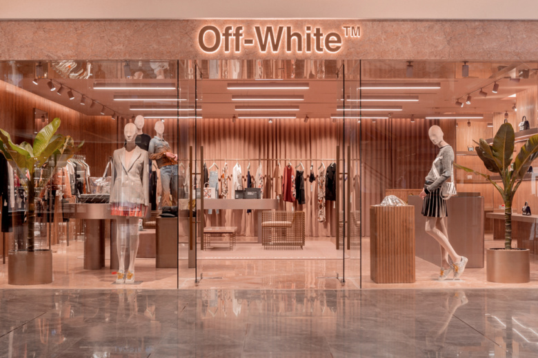 Off-White精品女裝服飾店鋪空間設計，洋溢粉紅色女性氣息