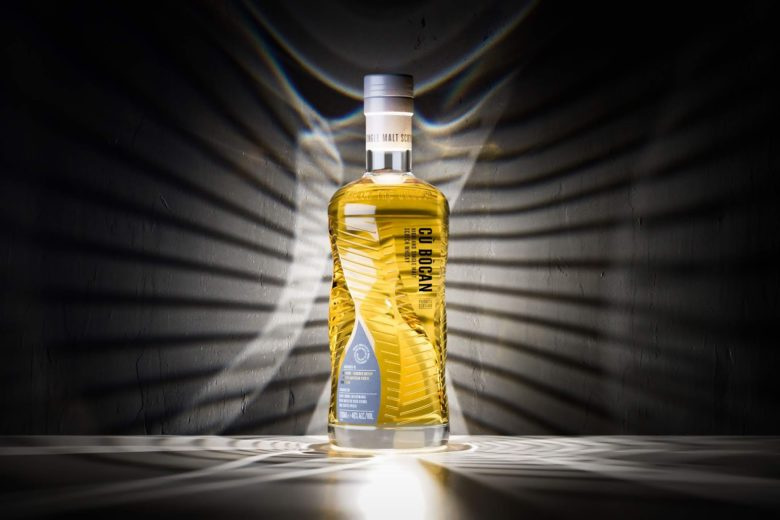 CùBòcan 威士忌酒包裝設計瓶型設計，優雅的多層次視覺效果