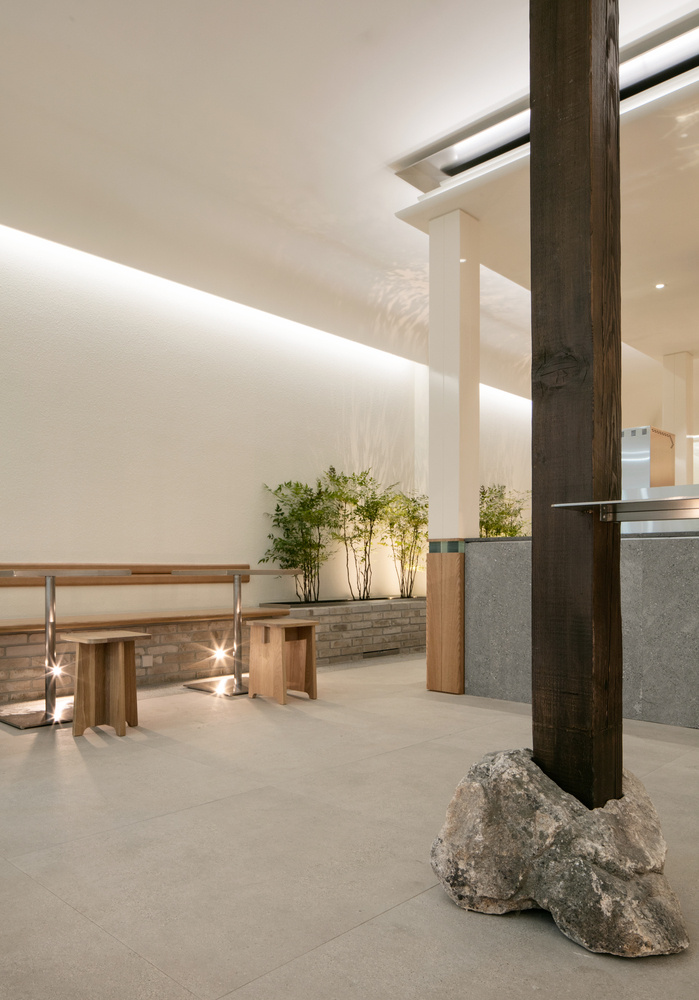  SAEMCafé咖啡店餐飲空間設計，穩定比例的結構美學