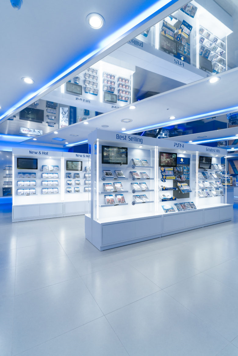 PlayStation 品牌電競游戲設(shè)備線下店鋪空間設(shè)計，藍(lán)色科技風(fēng)格