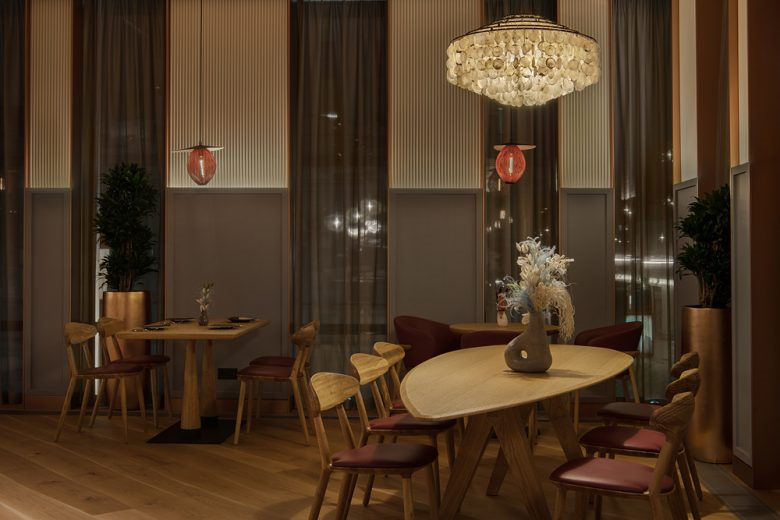 高級沙加爾餐廳餐飲室內空間設計，藝術與奢華風格