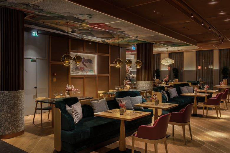 高級沙加爾餐廳餐飲室內空間設計，藝術與奢華風格
