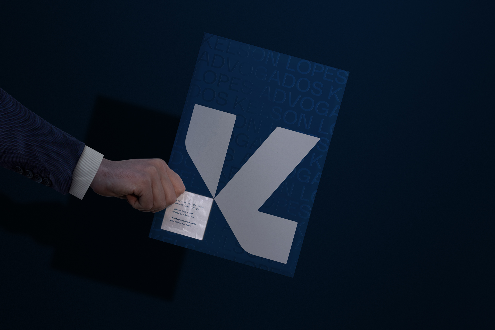 Kelson Lopes律師事務所品牌logo設計vi設計，正方形字母kL結合logo與海軍藍灰配色-文件夾