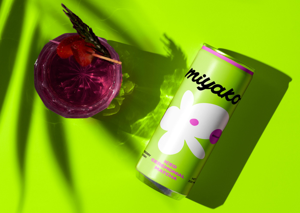 MIYAKO 創(chuàng)新日式抹茶飲料包裝設(shè)計(jì)與品牌塑造,嫩綠色+自由的白色花朵 MIYAKO 創(chuàng)新日式抹茶飲料包裝設(shè)計(jì)與品牌塑造,嫩綠色+自由的白色花朵